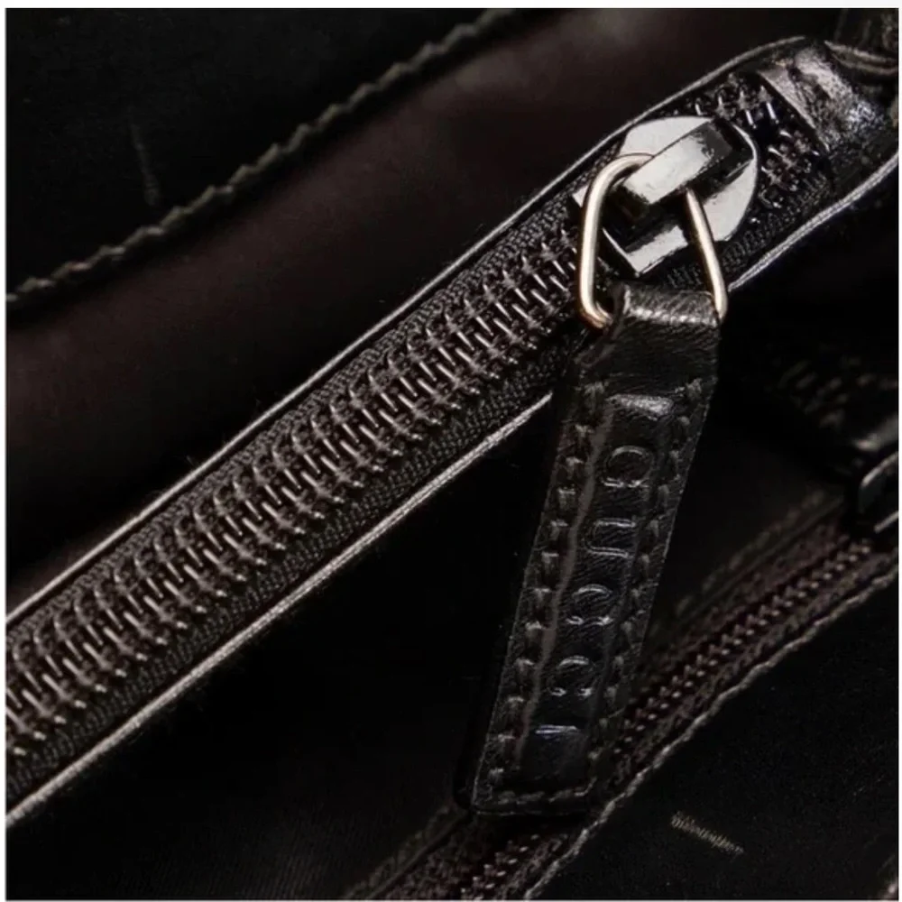 Gucci Nylon black bag with Gunmetal Silver handles 002-1025 200682 EUC - Picture 5 of 16